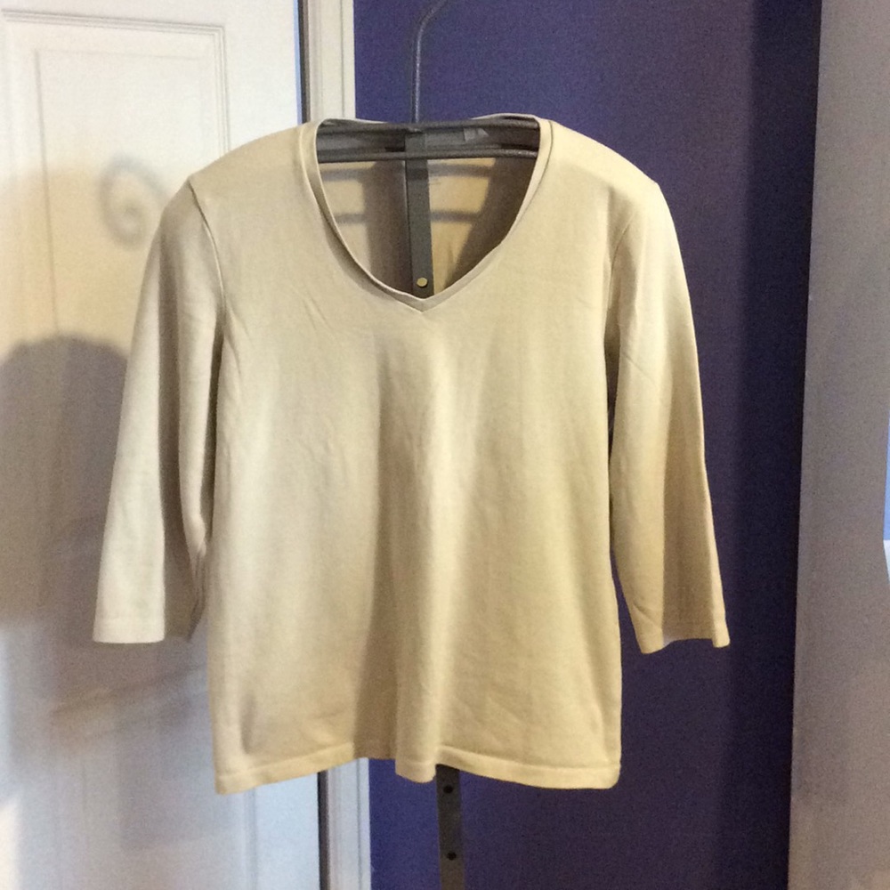 Chico’s Taupe 3/4 length sleeve cotton V neck